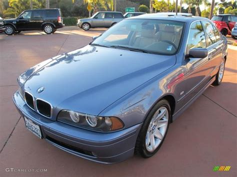 Is the engine putting out white smoke when it is cold and been sitting awhile? 2003 Blue Water Metallic BMW 5 Series 525i Sedan #58782602 ...