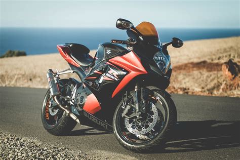 It could reach a top speed of 180 mph (290 km/h). SUZUKI GSXR 1000 K8 by Billel Moula on 500px | Suzuki gsxr ...