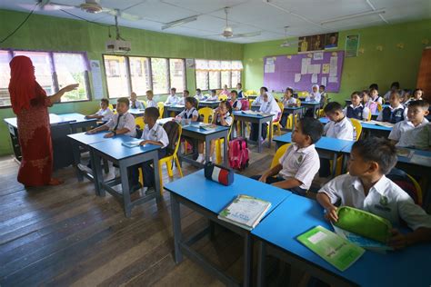 School Education Struggles During Malaysias Lockdown Licasnews