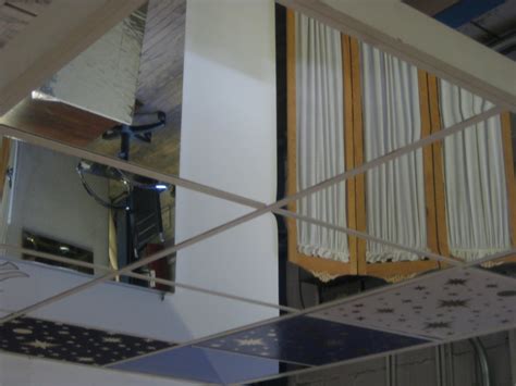 Isc mirror ceiling tiles are made from 1 mm thick acrylic with a mirror finish. Glassless Mirror Ceiling Tiles - En Pointe Enterprises
