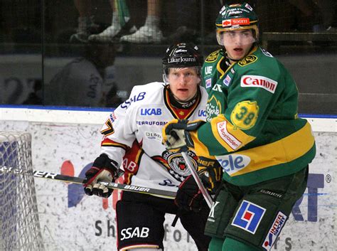 Modo skrällvann prestigemötet med björklöven i hockeyallsvenskan. Fotoalbum - Björklöven 2010-2011