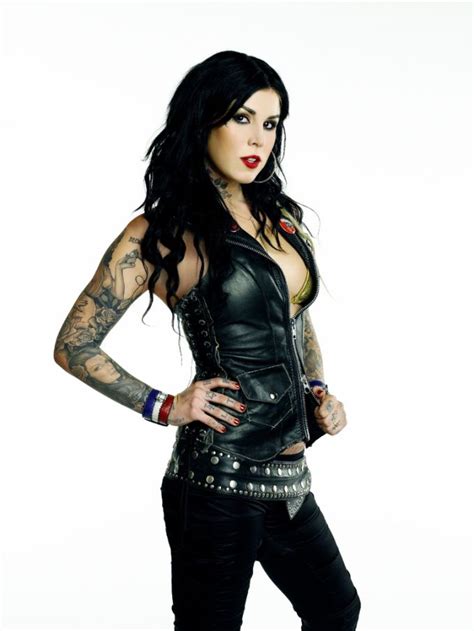 The most recent iteration of the ink series portraits julie, in reaper ink. Julie Becker - 10 Female Tattoo Artists We Have A Crush On ...