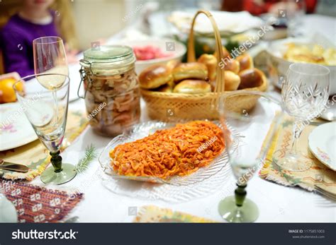 With recipes,cee in the kitchen: Traditional Xmas Eve Dinner - Traditional Christmas Food ...