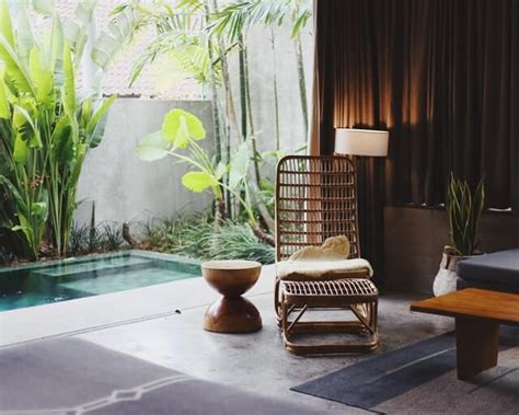 To allow for a balanced feng shui energy flow under the bed, you need to have your bed at a reasonable height above the floor level. Feng Shui Basics