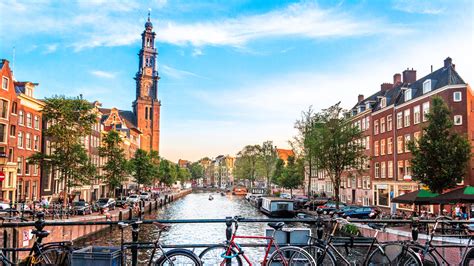 ❌the capital of holland ❌pictures, videos and recommendations of amsterdam ❌tag @amsterdam to be featured amsterdam@wannahaves.com www.instagram.com/p/ce1ra4ch1fp/?igshid. 15 bezienswaardigheden in Amsterdam | ANWB
