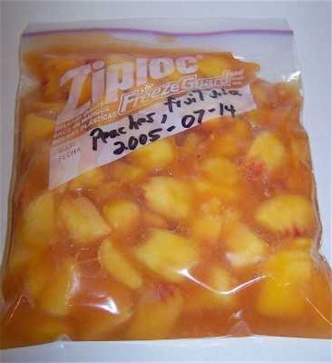 When selecting peaches to freeze, make sure to use the free stone variety. How to Freeze Peaches, Plums, Figs, Nectarines and ...