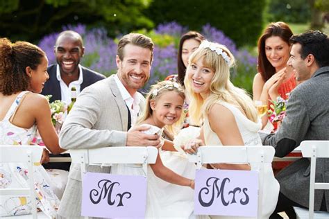 5 Tips To Make Your Out Of Town Wedding Guests Feel Welcomed And