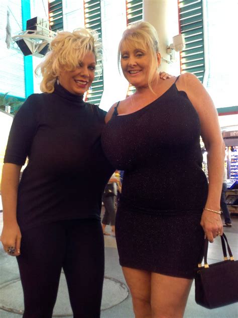 Claudia Marie Kayla Kleevage On Fremont St Me And The L Flickr