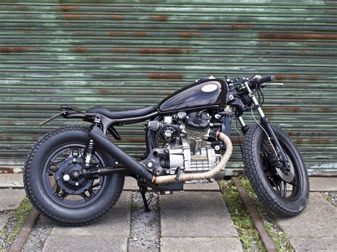 Honda cx 500 via @blacktracklife by @sebnunes#honda #brat. biker excalibur II: Kingston 4 - Honda CX 500 Café Racer