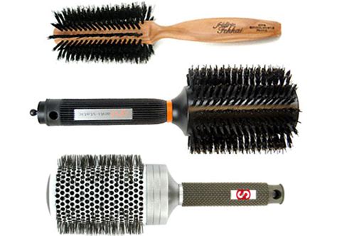 The space between the bristles allows ample air flow from the hair dryer to heat up and dry the do you ever put in a set of hot rollers or work a curling iron over your hair, only to have your brush pull out most of the style afterward? Top Brushes For Blowouts | POPSUGAR Beauty UK