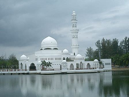 Niat solat sunat tahiyatul masjid di surau. TAZKIRAH: Solat tahiyatul masjid