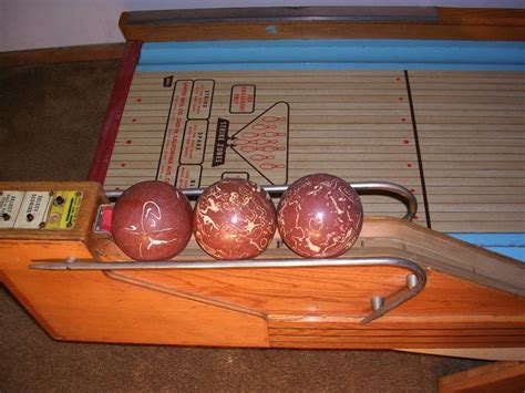 United Lucky 16 Big Ball Bowler Game For Sale In St Louis Missouri