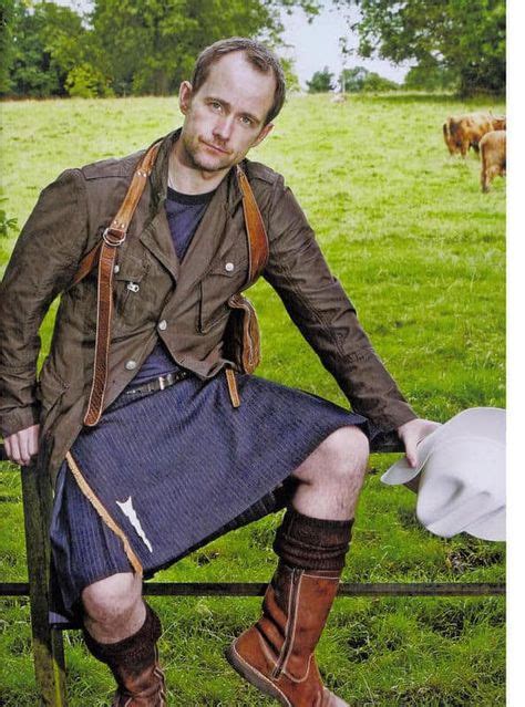 19 hot scottish guys in kilts who want to soothe your battered soul в 2019 г