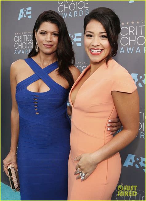 Andrea Navedo And Gina Rodriguez At The Critics Choice Awards 2016 Actors And Actresses