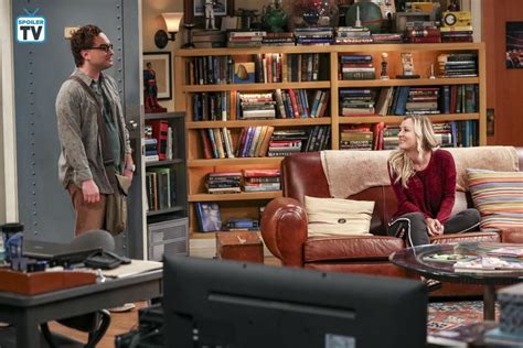 Leonard And Penny Big Bang Theory Penny Chuck Lorre New Neighbors Season Popular Shows