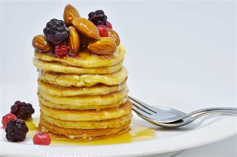 Vegane Pfannkuchen Rezept - vegane Pancakes schnell & einfach