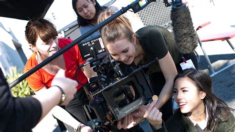 Youtube To Support Female Filmmakers Through Global Production Program