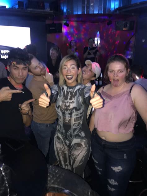 Gabbie hanna and her cringe poetry are back dandelion. Pin by Gabbiedivinehanna on Gabbie Hanna | Poetry books ...
