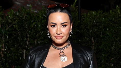 Who Is Demi Lovato Dating All About Her Alleged New Beau OtakuKart