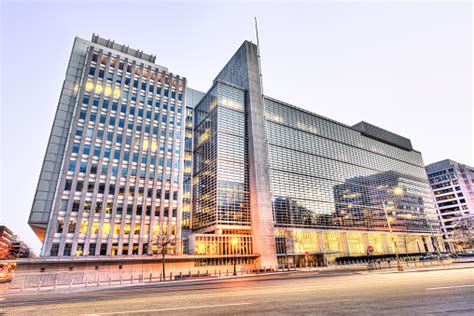 Since 2014, td bank group remains the only canadian bank listed on the dow jones sustainability world index. World Bank Group Headquarters Entrance Modern Glass ...