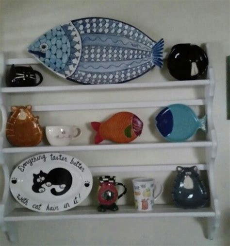 A 30 gallon fish tank is a great alternative to a large aquarium. Fish & kitty collection. | Floating shelves, Home decor, Decor