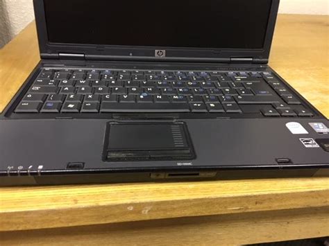 Yes, this hp 14 inch laptop comes with a sim card slot which can be used with any sim card provider easily. HP Compaq 6910p laptop with SIM card slot WOLVERHAMPTON, Wolverhampton