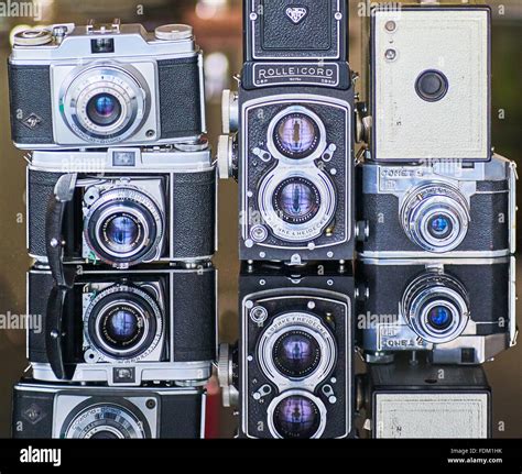 Vintage Cameras Hi Res Stock Photography And Images Alamy