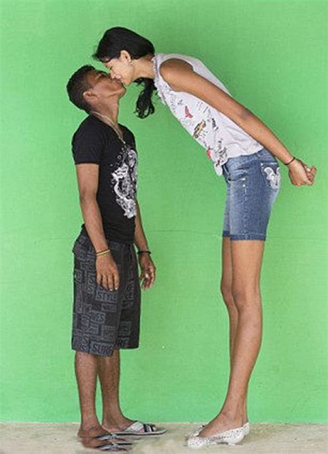 Fashion Mania The Worlds Tallest Teenage Girl Pictures