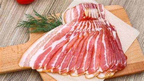 Discovernet The Biggest Mistakes Everyone Makes When Cooking Bacon