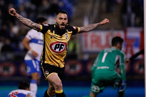 4 de febrero de 1984) es un futbolista profesional chileno que juega como centrodelantero y actualmente se desempeña en coquimbo unido. Viaje de ida y vuelta: Mauricio Pinilla regresa a Coquimbo Unido - La Tercera