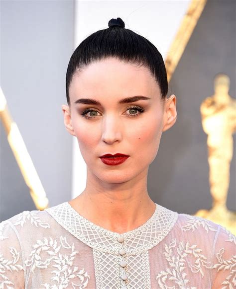 Oscars Red Carpet Makeup The Prettiest Smoky Eyes Of The Night
