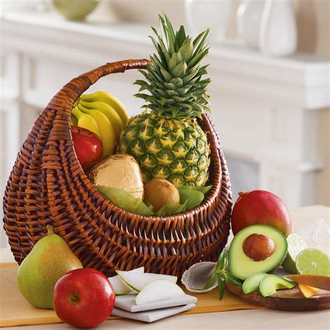From wine gift baskets to cookies, cakes, and fresh fruit, find the right gift for any celebration. Fresh Fruit Basket | Gourmet Gift Baskets | Harry & David