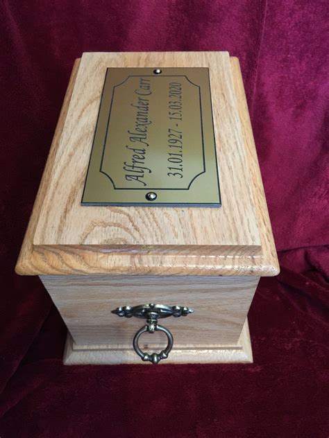 Solid Natural Oak Wood Funeral Cremation Ashes Urn Casket With End Rings Personalised Plaque