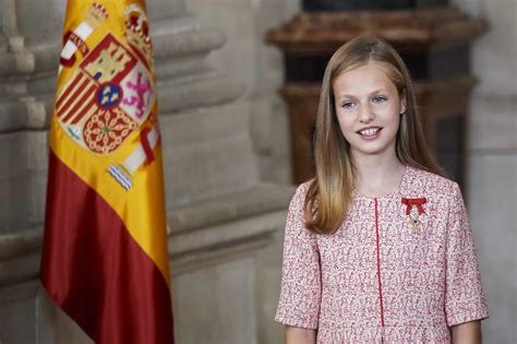 Princesa Leonor Futura Rainha Da Espanha Celebra Anos Atualidade