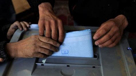 فرمان اشرف غنی درباره ازسرگیری کار کمیته گزینش اعضای نهادهای انتخاباتی افغانستان Bbc News فارسی