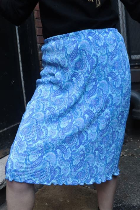 y2k blue paisley midi skirt nuuly thrift