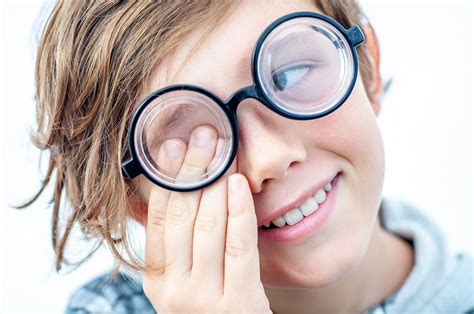 Conservative approach to myopia in children is short-sighted - Absolute Mama