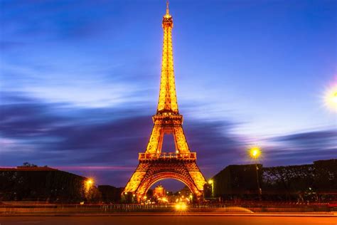 Tour Nocturno Crucero Y Torre Eiffel En París Parises