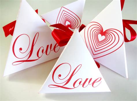 Gf shared his gift with a friend. 18 Cute Little Gift Box Ideas for Valentine's Day