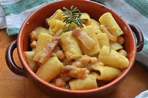 Pasta E Ceci Con Guanciale