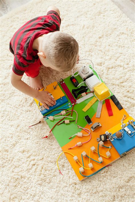 5 Ways Sensory Play Benefits Kids With Autism