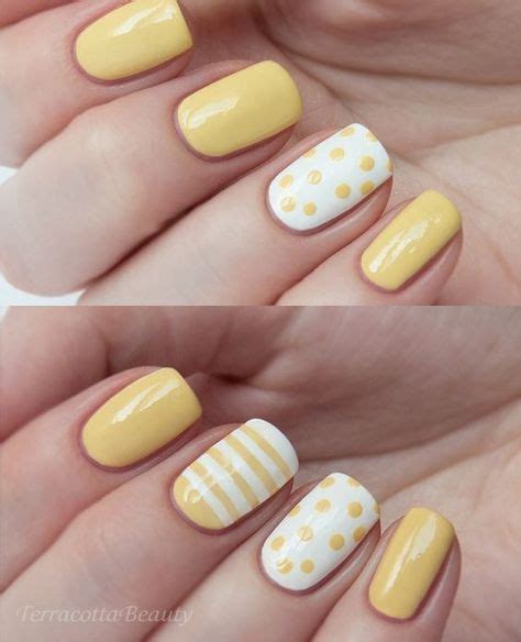 Hemos realizado una selección completa de los uñas decoradas sencillas y elegantes negras. Uñas decoradas sencillas paso a paso con diseños fáciles ...