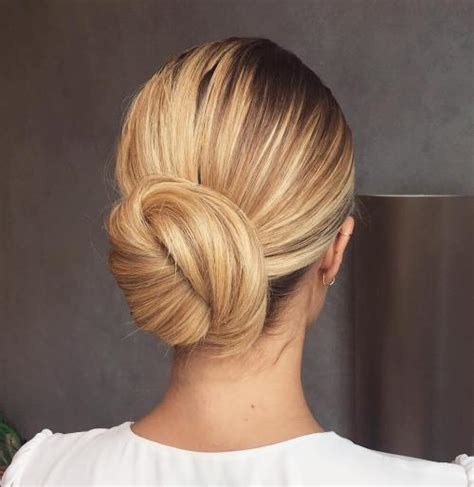 20 Best Professional Hairstyles For Women To Try