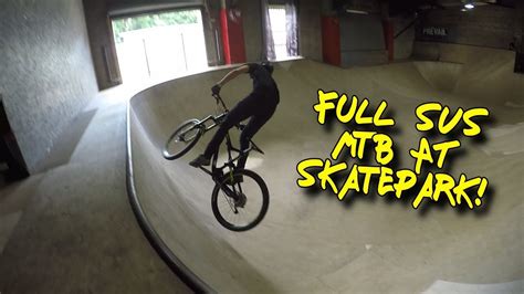 Full Suspension Mountain Biking At A Skatepark Foam Pit Youtube