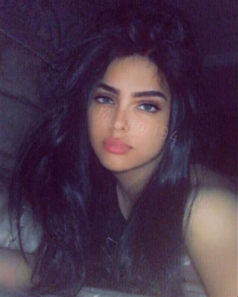Kuwaiti Girls In 2021 Beauty Girl Arab Beauty Beautiful Girl Face