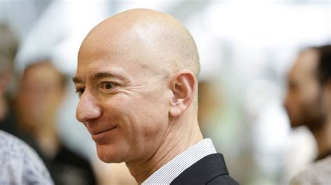 Amazon Chief Jeff Bezos Gives 2bn To Help The Homeless Bbc News