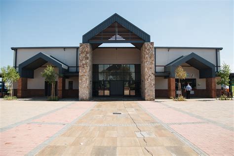 Pinnacle Colleges | Home