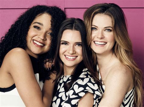 “the Bold Type” La Historia De Tres Amigas En Una Revista Femenina