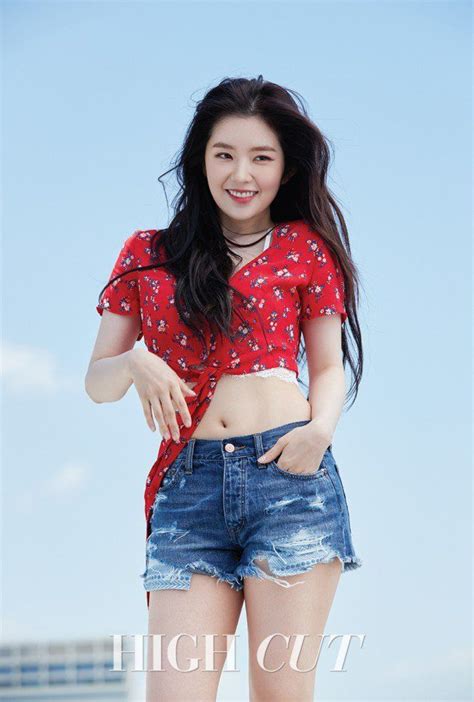 TOP Sexiest Outfits Of Red Velvet Irene