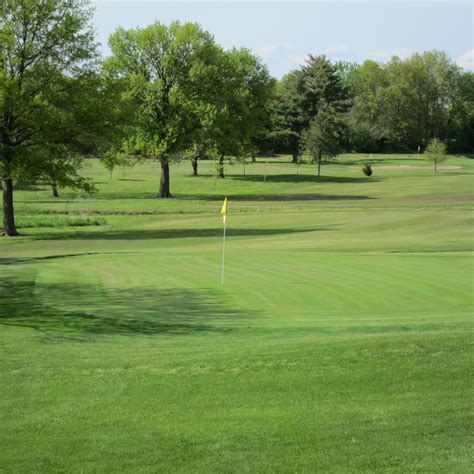 Crestwood Country Club Golf Course